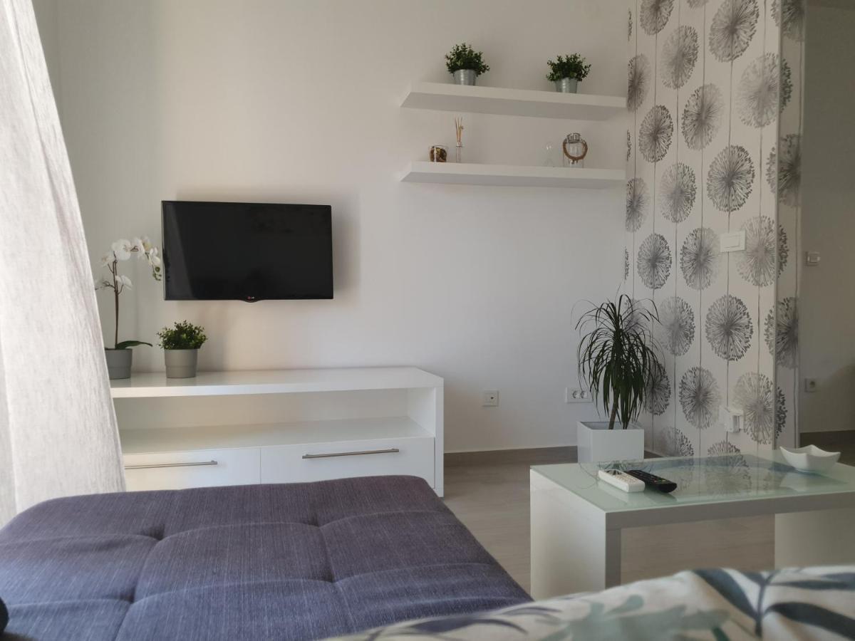 Apartment Tonka ชิเบนิก ภายนอก รูปภาพ