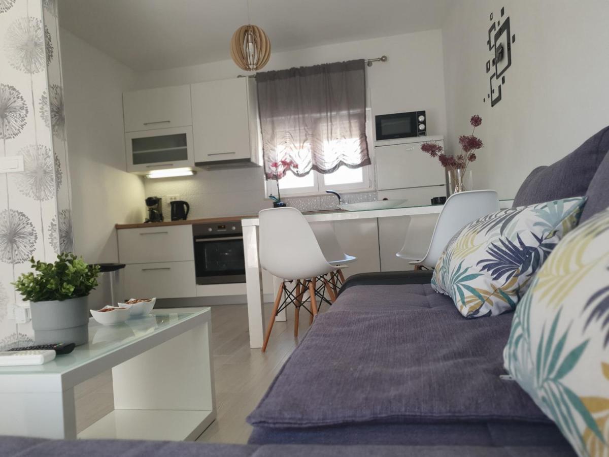 Apartment Tonka ชิเบนิก ภายนอก รูปภาพ